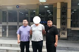 失准！加纳乔对阵切尔西禁区内射偏5次，本赛季英超单场最多